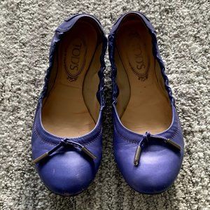 Tod's leather flats